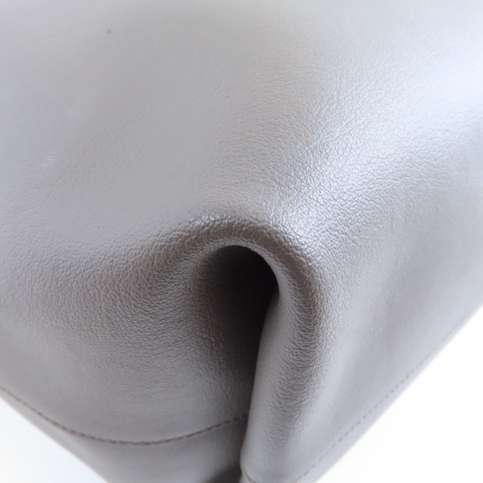 SAINT LAURENT 牛皮皮革Tote Bag金扣手挽袋灰色