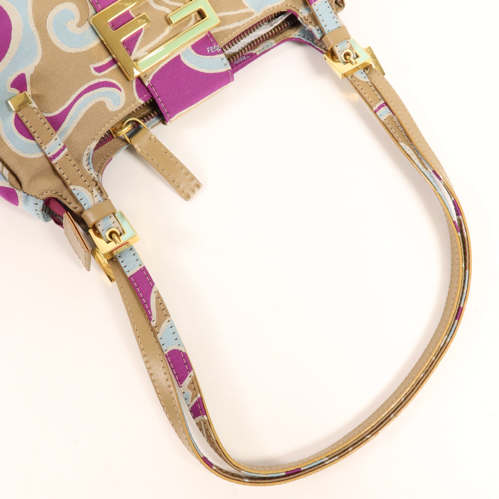 FENDI 帆布Vintage Baguette金扣肩背袋