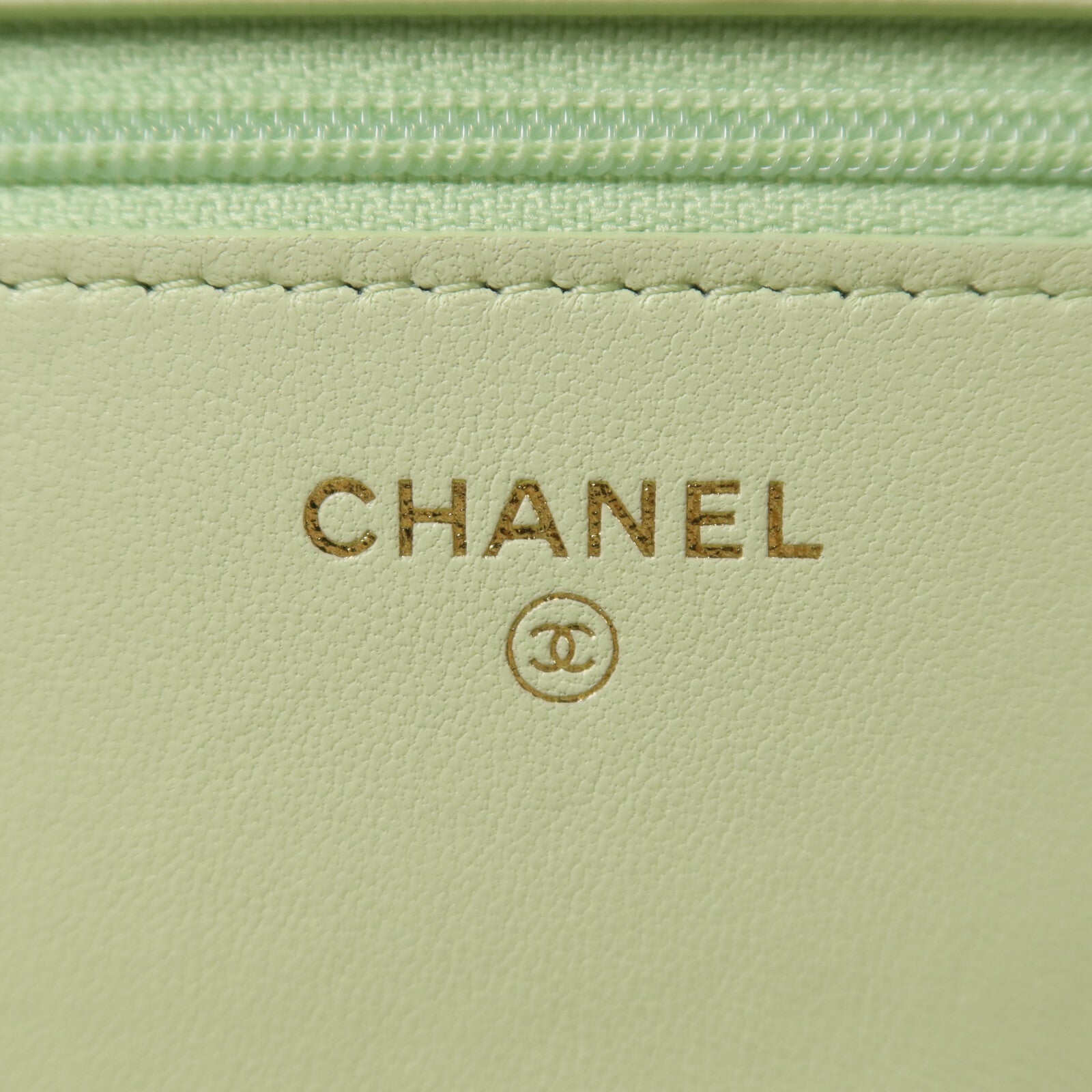 CHANEL 羊皮皮革Chanel 19 Wallet On Chain鏈帶手挽肩背兩用袋
