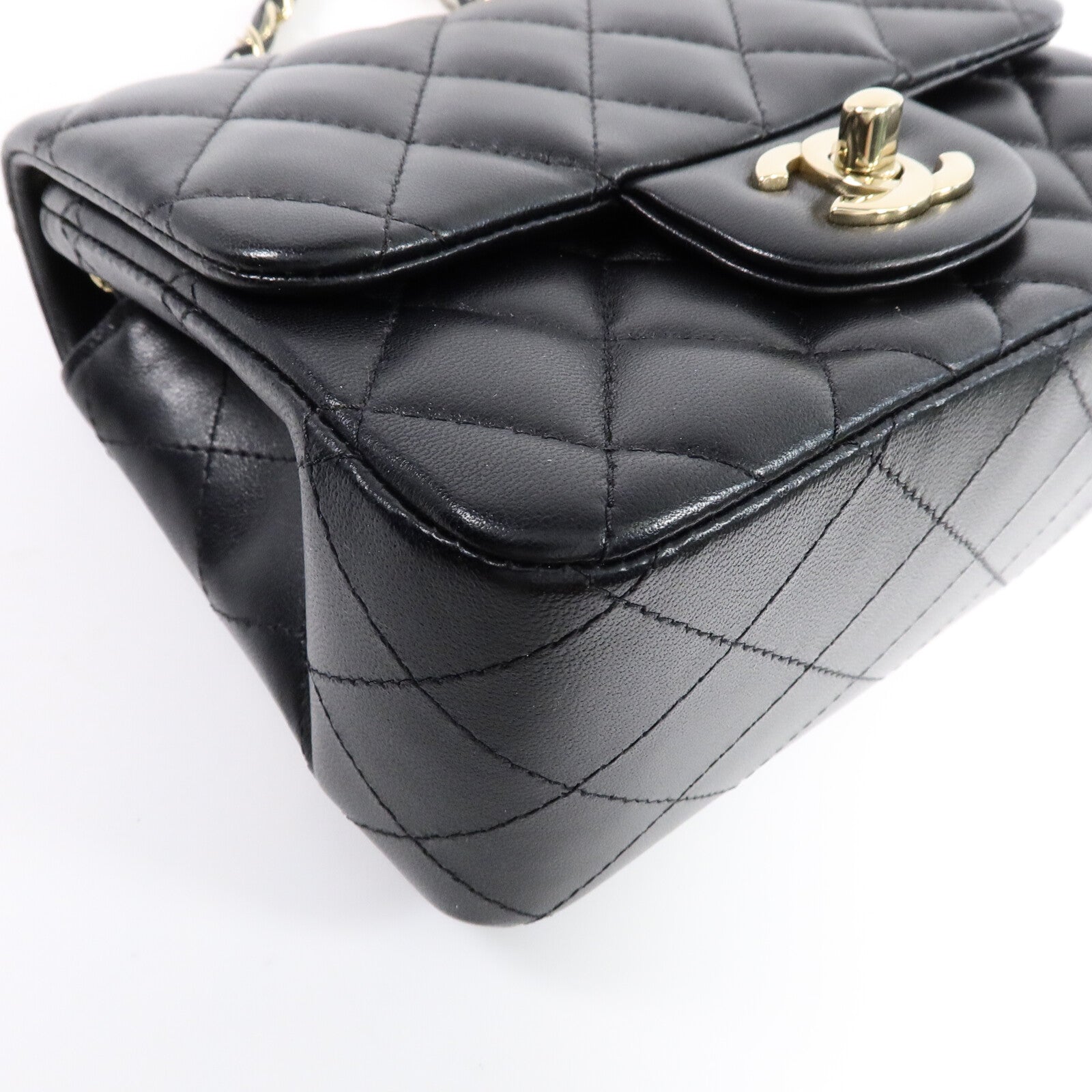 CHANEL 牛皮皮革Mini Classic 17鏈帶肩背袋