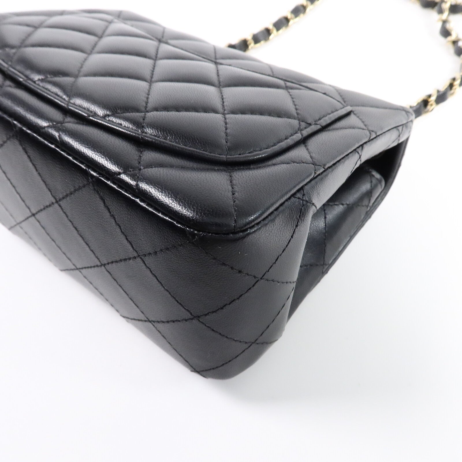 CHANEL 牛皮皮革Mini Classic 17鏈帶肩背袋