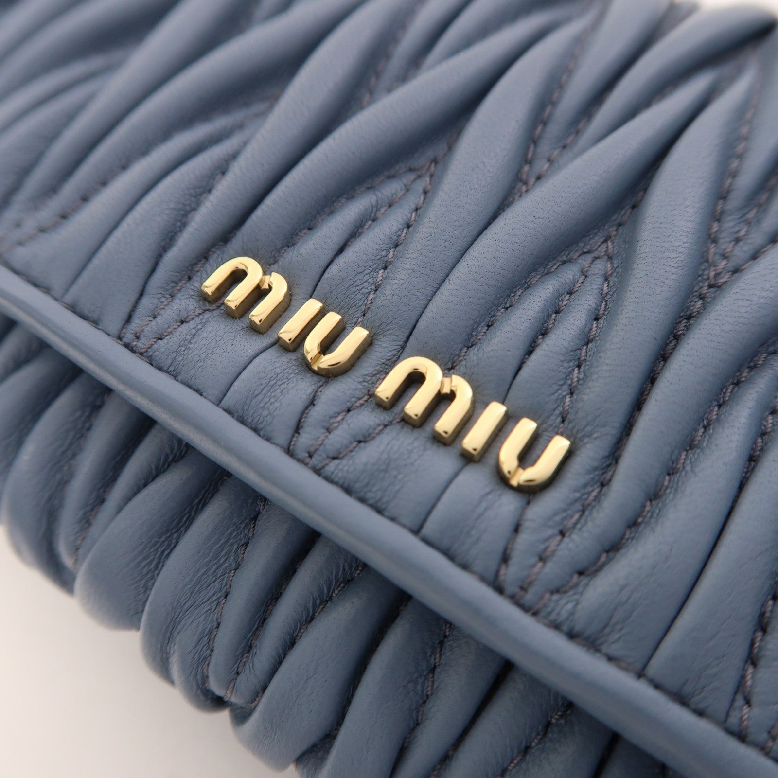 Miu Miu 羊皮皮革Chain Shoulder金扣鏈帶肩背袋