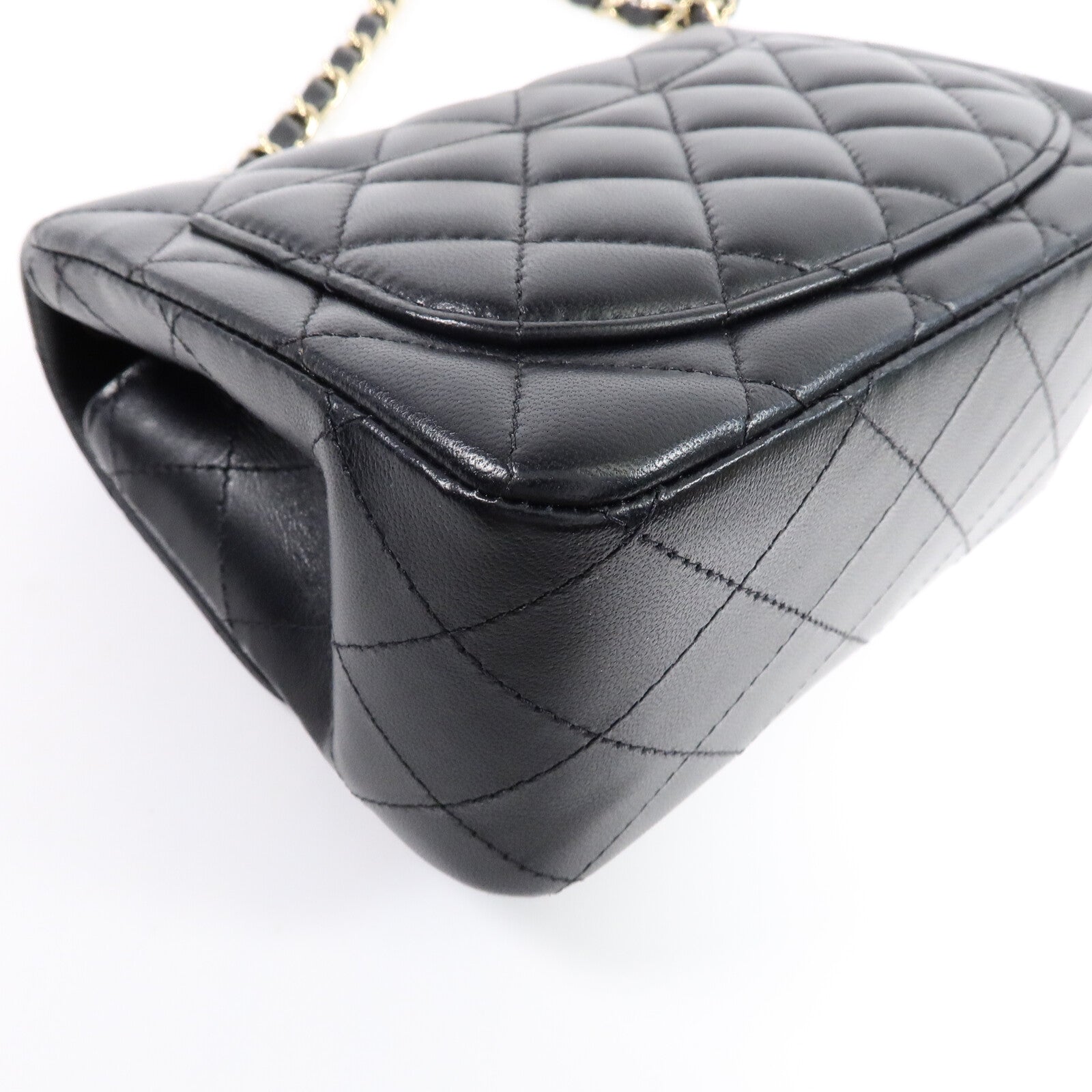 CHANEL 牛皮皮革Mini Classic 17鏈帶肩背袋