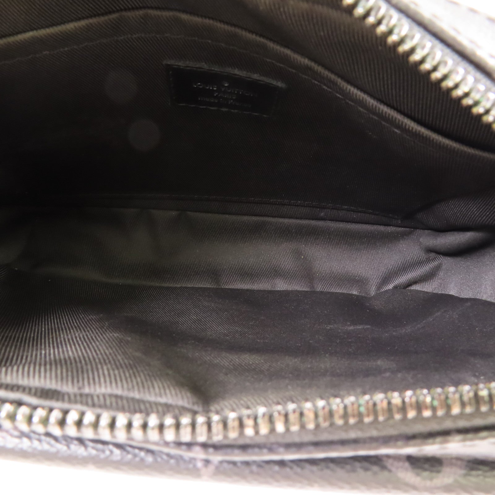 LOUIS VUITTON Monogram Eclipse Steamer肩背袋