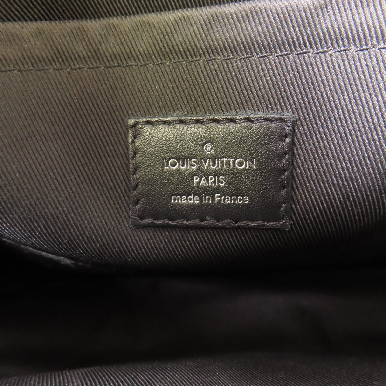 LOUIS VUITTON Monogram Eclipse Steamer肩背袋