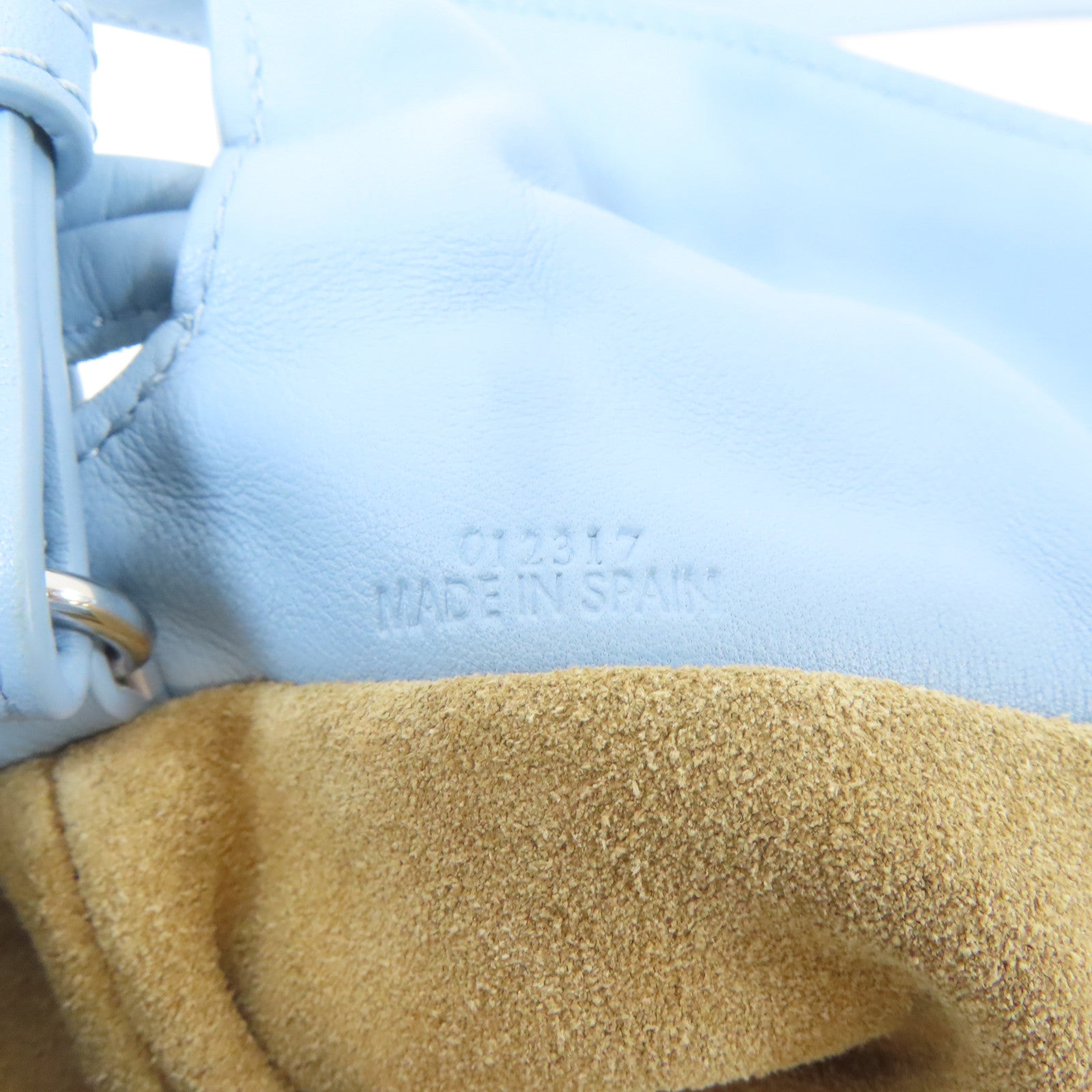 LOEWE Nappa牛皮皮革Mini Flamenco Clutch Bag銀扣肩背袋淺藍色