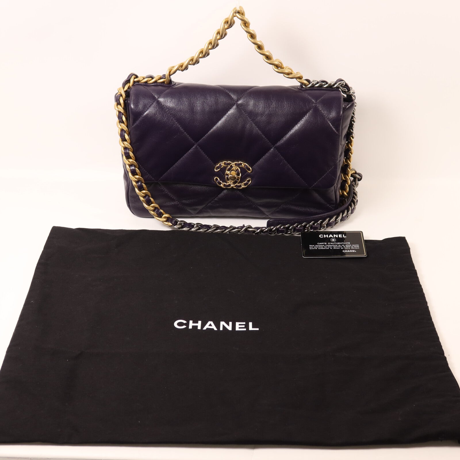 CHANEL 羊皮皮革Chanel 19 Medium鏈帶手挽肩背兩用袋