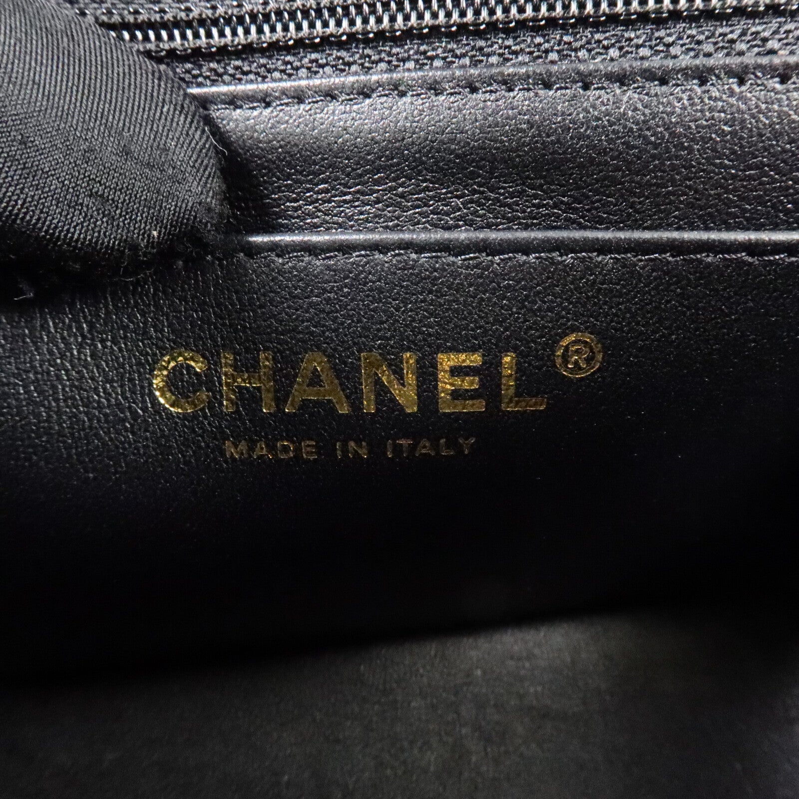 CHANEL 牛皮皮革Mini Classic 17鏈帶肩背袋