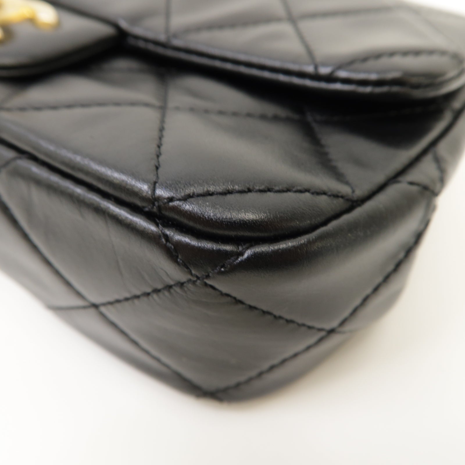 CHANEL 菱格牛皮皮革Chain Shoulder Bag金扣鏈帶肩背袋黑色