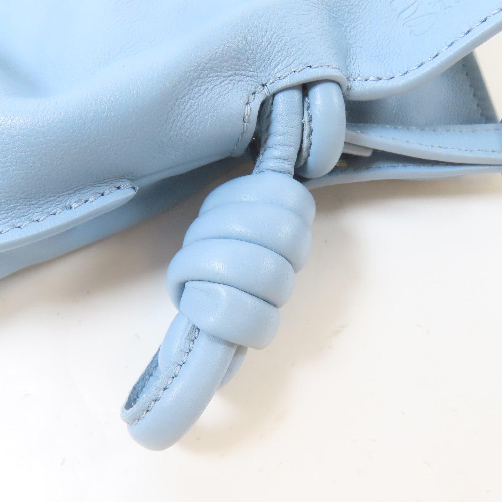LOEWE Nappa牛皮皮革Mini Flamenco Clutch Bag銀扣肩背袋淺藍色