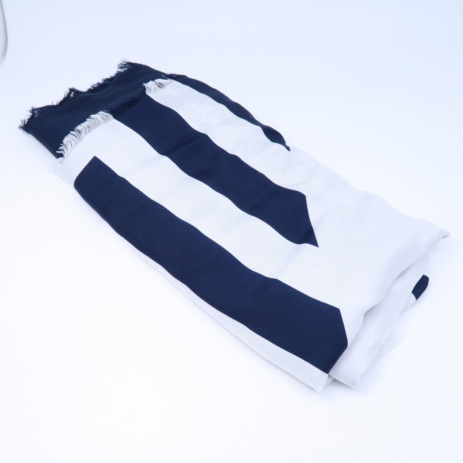 CHANEL 【激減優惠】絲質Scarf絲巾深藍色/白色/紅色