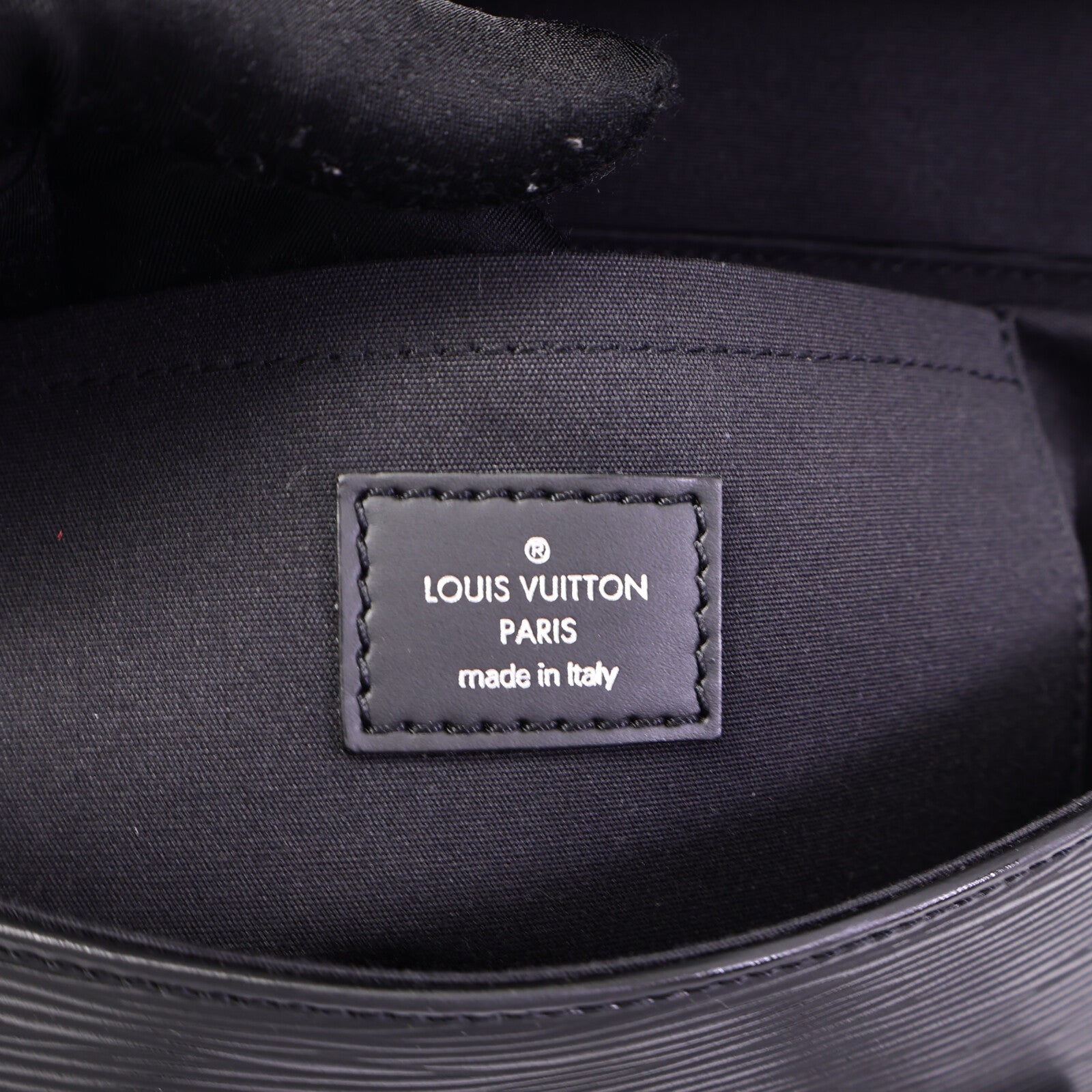 LOUIS VUITTON Epi Segur PM銀扣手挽袋