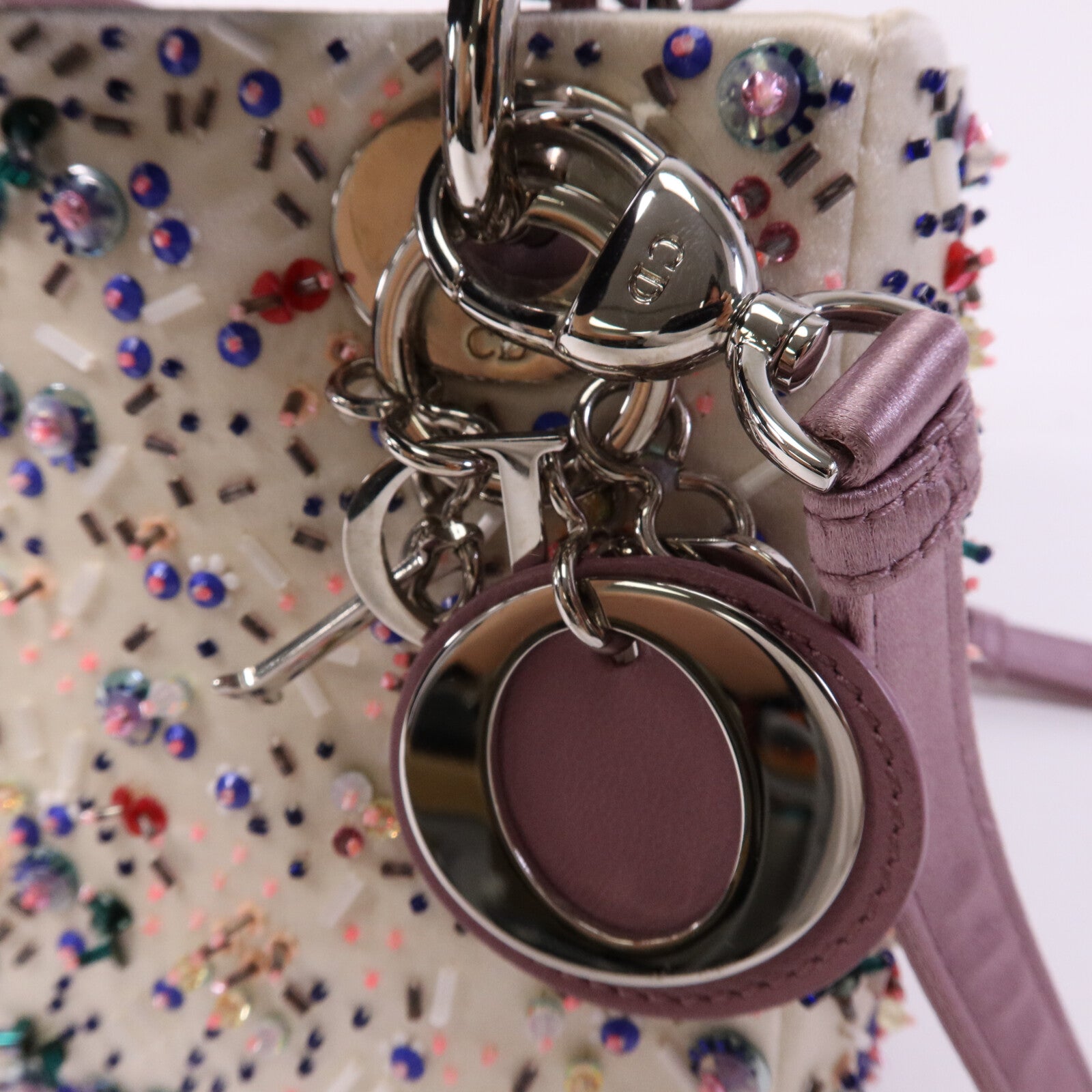 Dior 絨布/膠珠Mini Lady Dior銀扣手挽袋