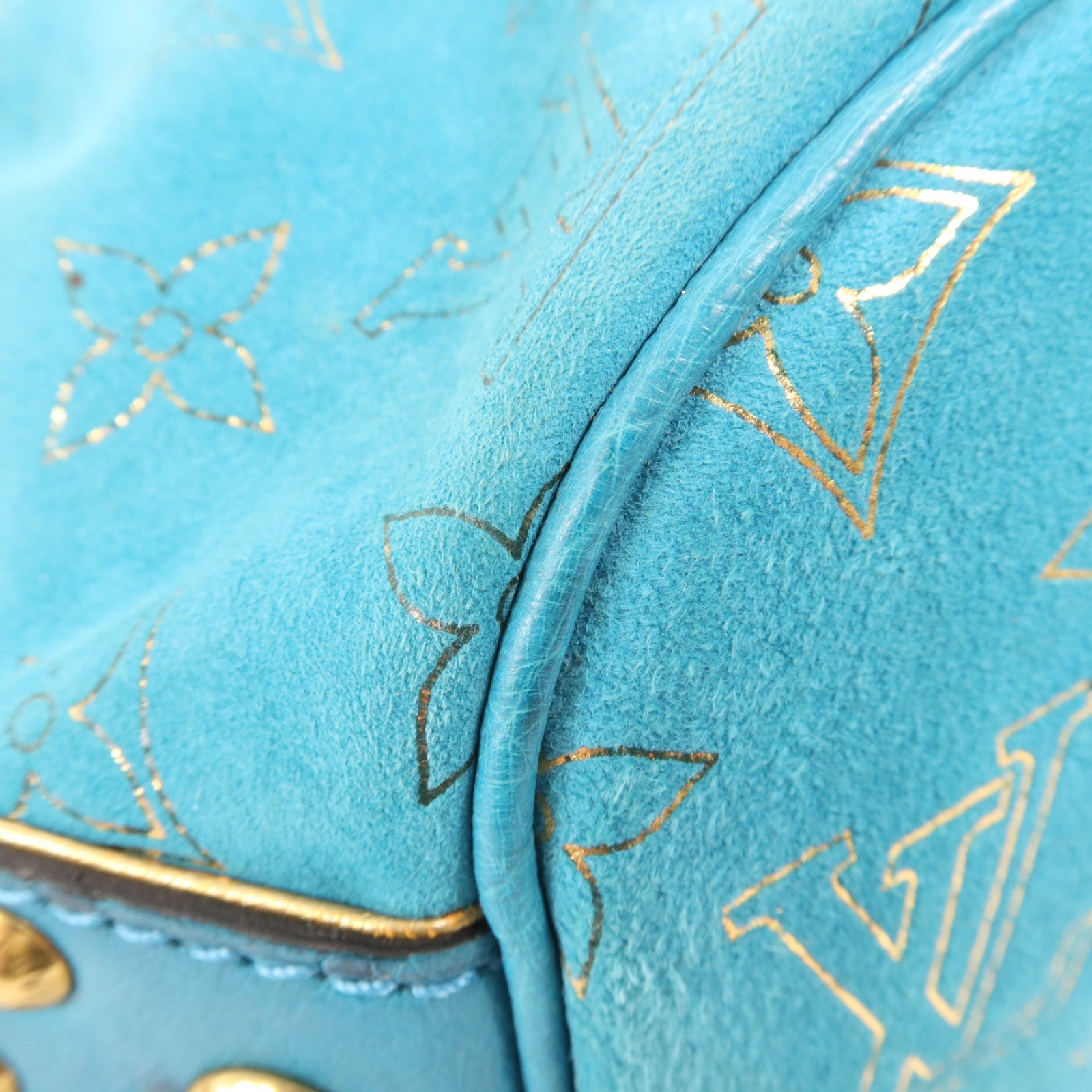 LOUIS VUITTON 鴕鳥皮革Theda GM金扣肩背袋