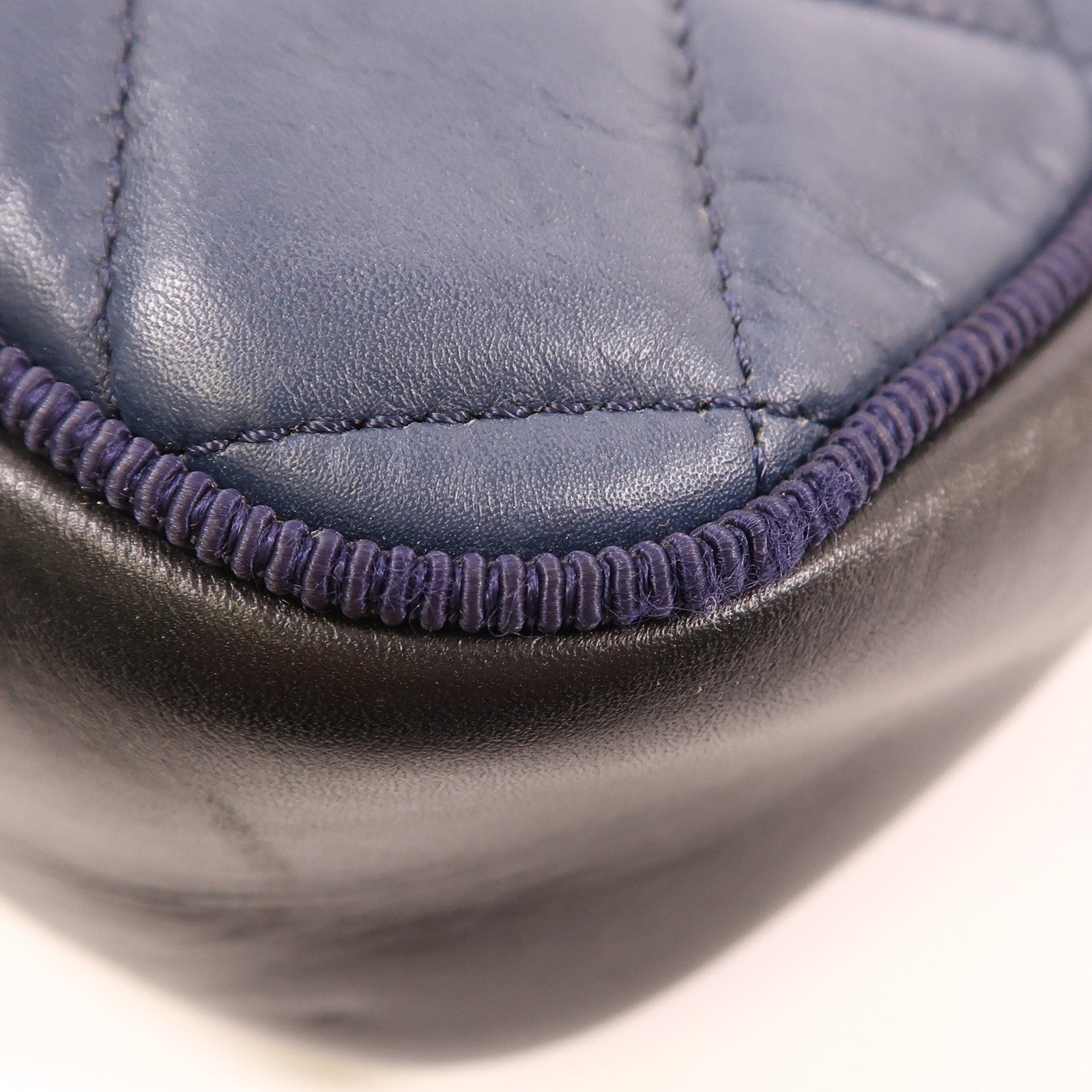 CHANEL 牛皮皮革Chain Shoulder銀扣鏈帶肩背袋