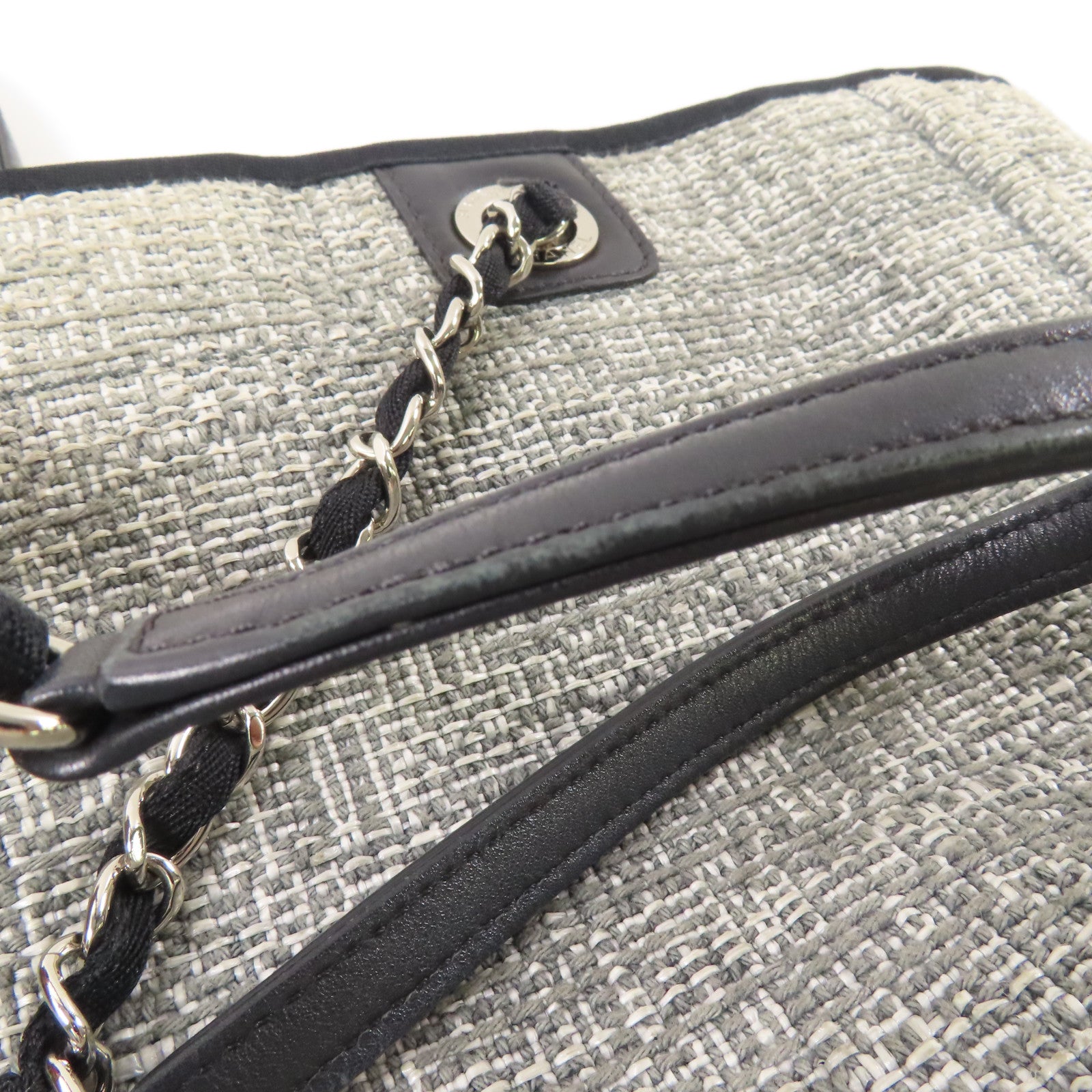 CHANEL 帆布Deauville Tote Bag銀扣肩背袋