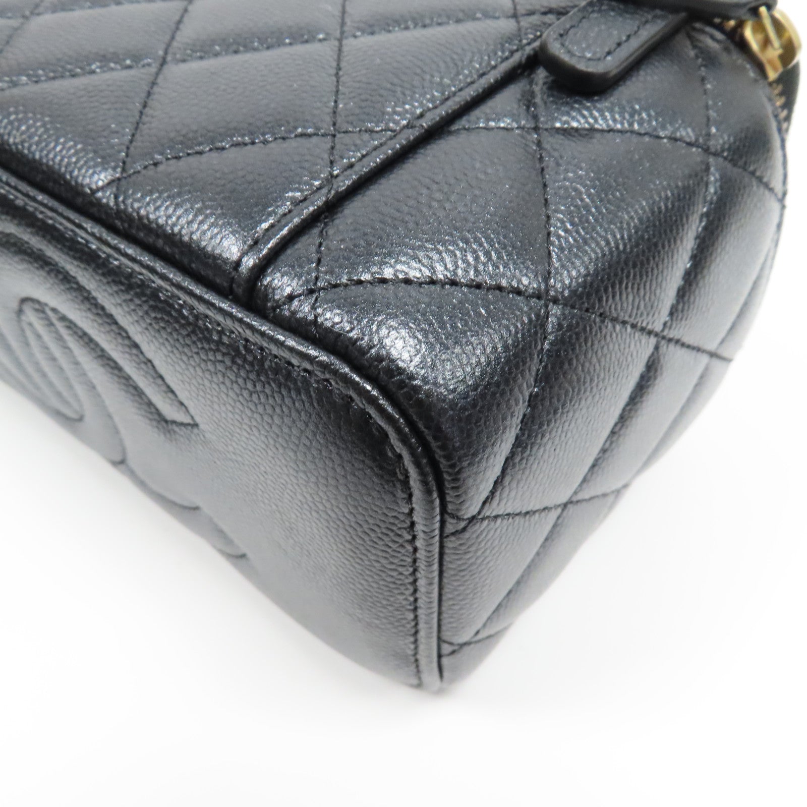 CHANEL 【激減優惠】菱格Caviar皮革Small Vanity Case金扣鏈帶肩背袋深藍色