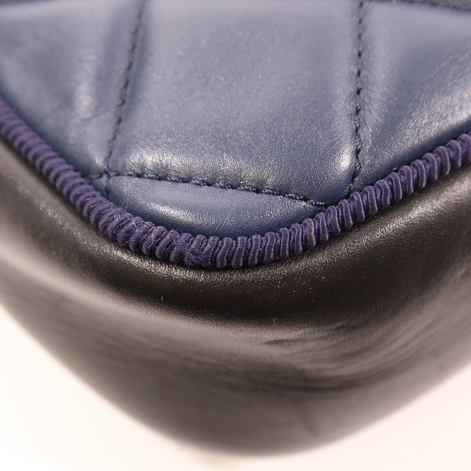 CHANEL 牛皮皮革Chain Shoulder銀扣鏈帶肩背袋