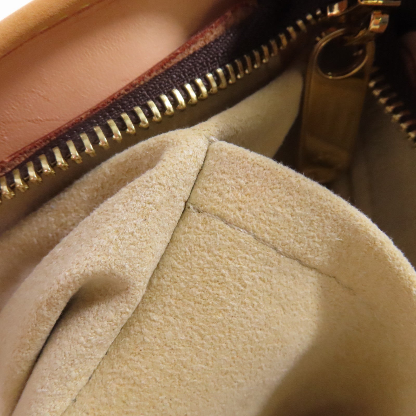 LOUIS VUITTON 【激減優惠】Monogram Boetie PM Hand Bag金扣手挽袋啡色