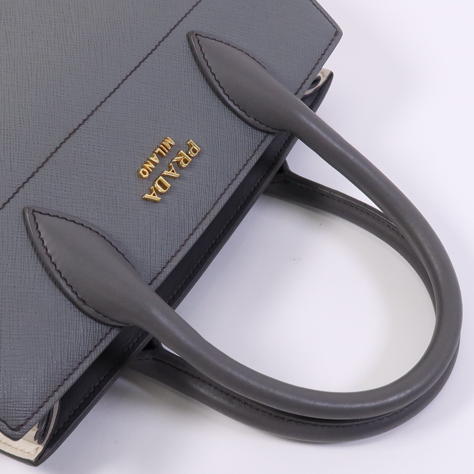 PRADA Saffiano皮革Hand Bag金扣手挽袋