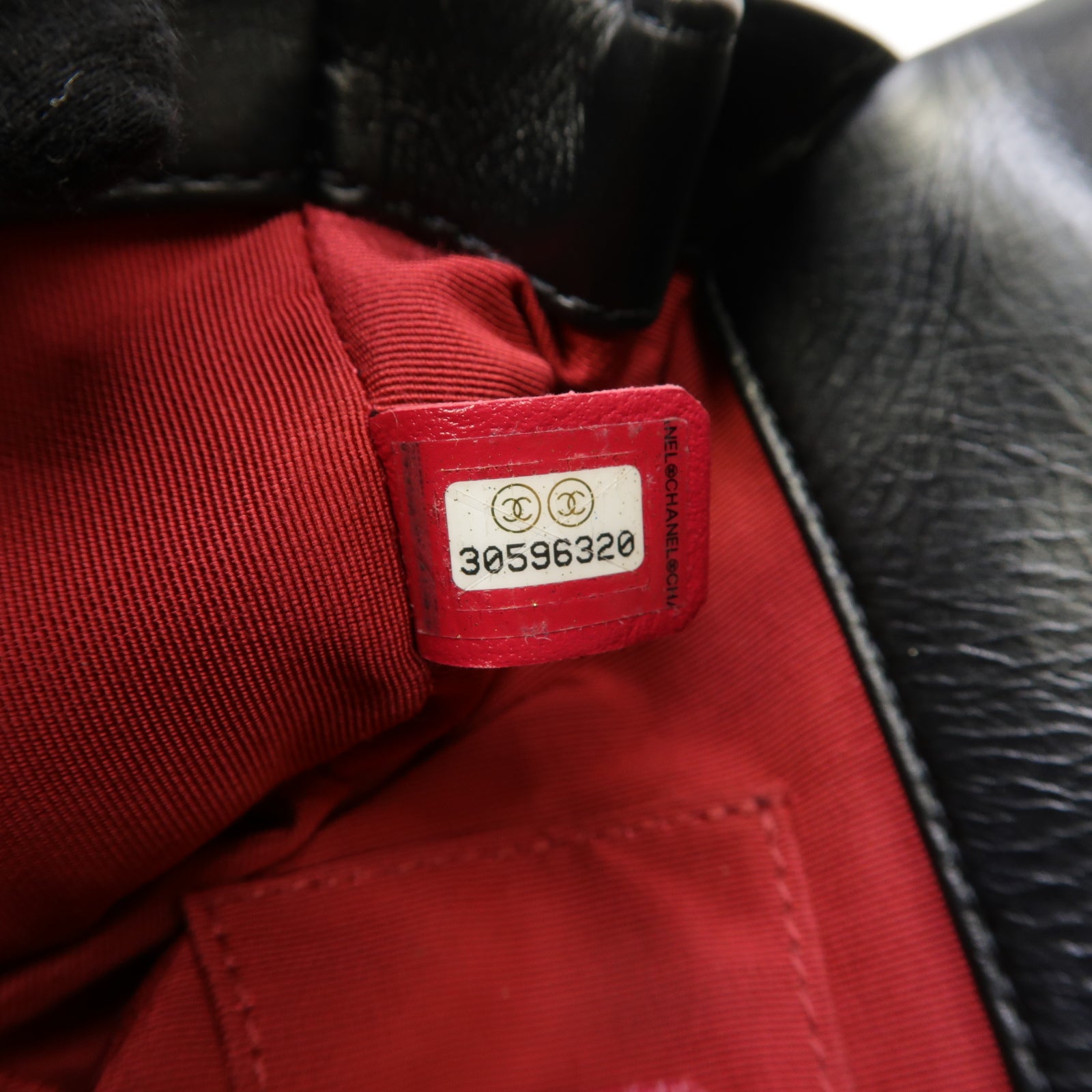 CHANEL 菱格牛皮皮革Chain Shoulder Bag金扣鏈帶肩背袋黑色