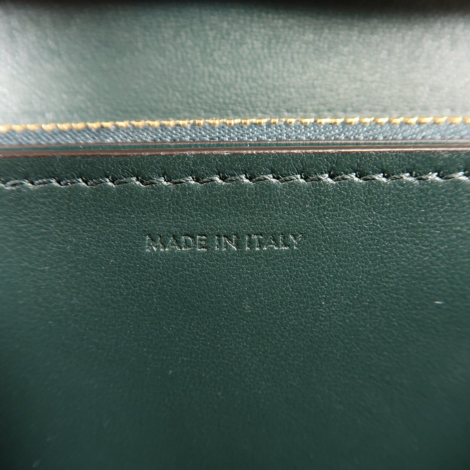 CELINE 牛皮皮革Classic Box金扣肩背袋