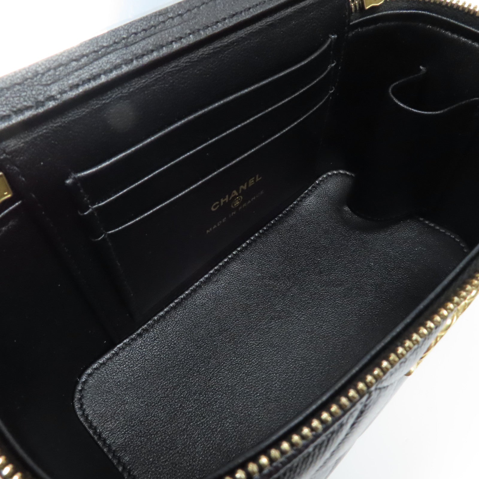 CHANEL 【激減優惠】菱格Caviar皮革Small Vanity Case金扣鏈帶肩背袋深藍色