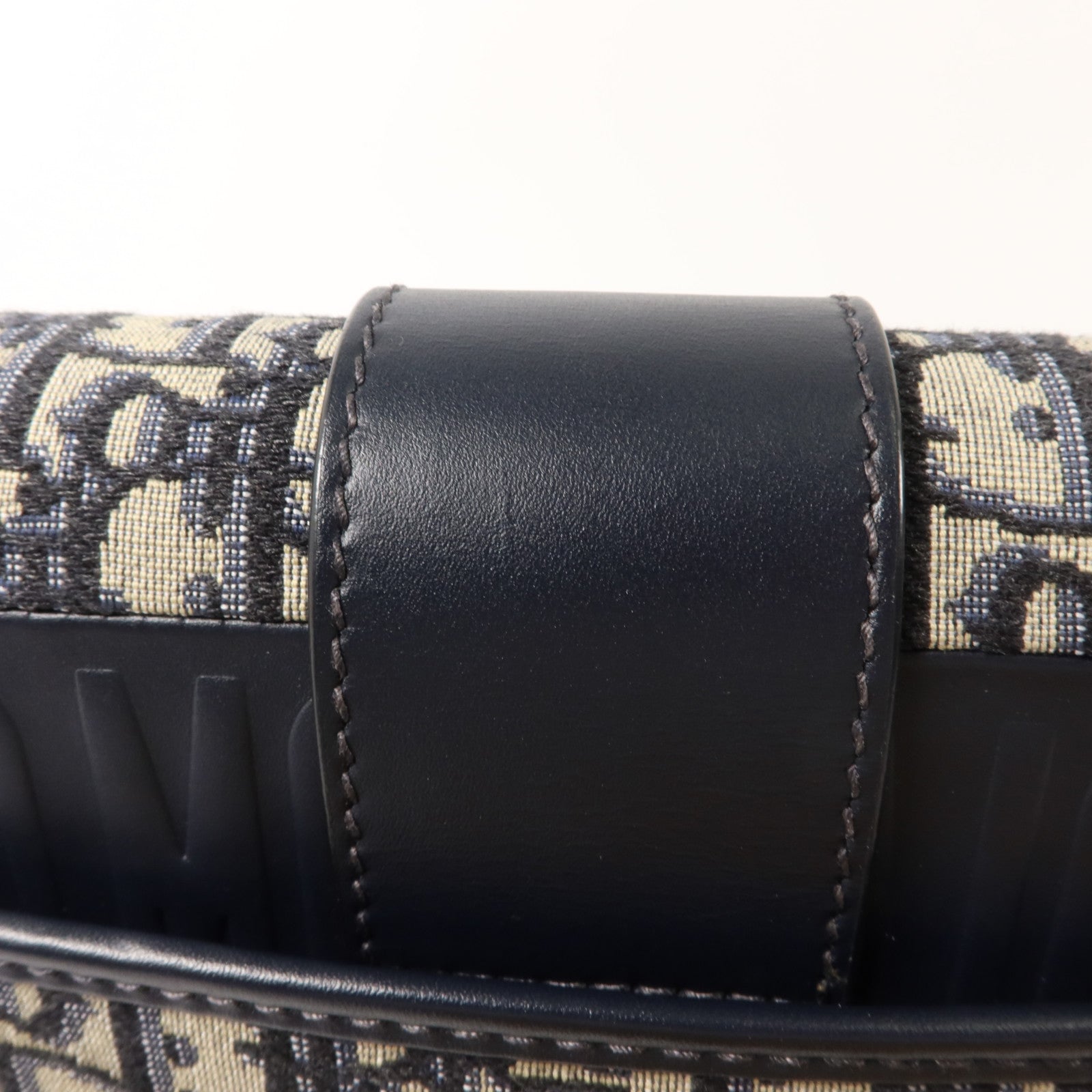 Dior 帆布30 Montaigne肩背袋