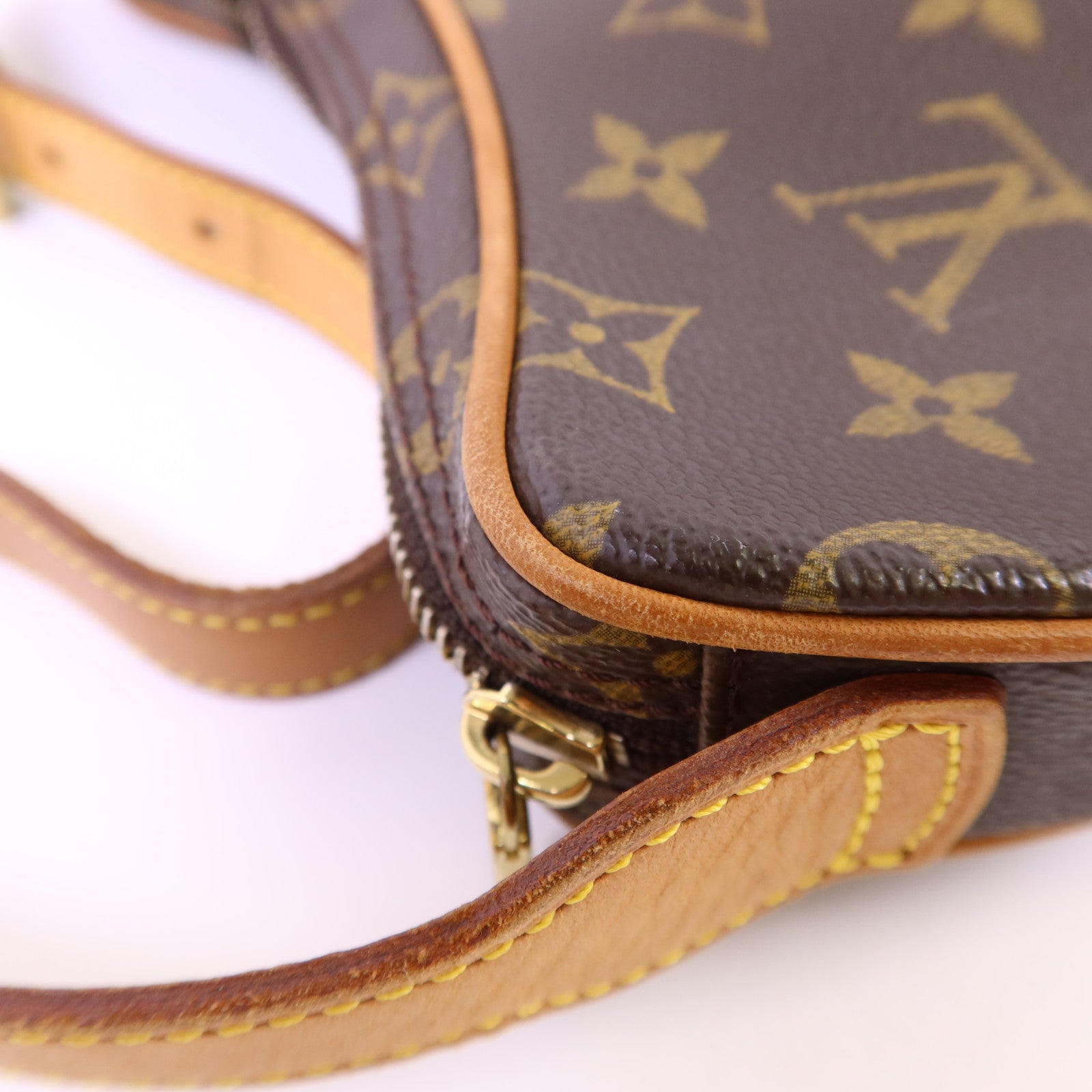 LOUIS VUITTON Monogram Pochette Croissant金扣肩背袋