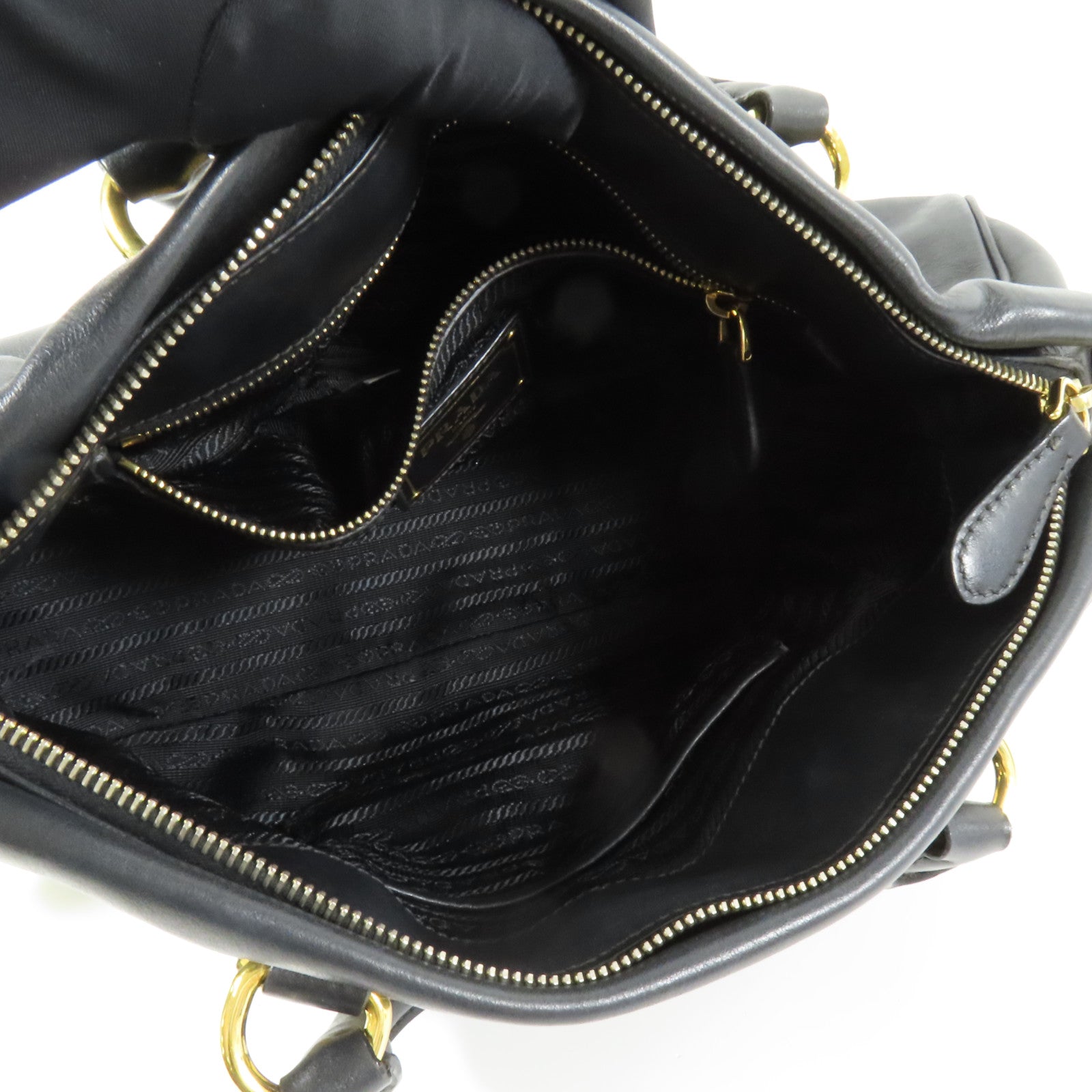 PRADA 牛皮皮革Bauletto金扣手挽袋