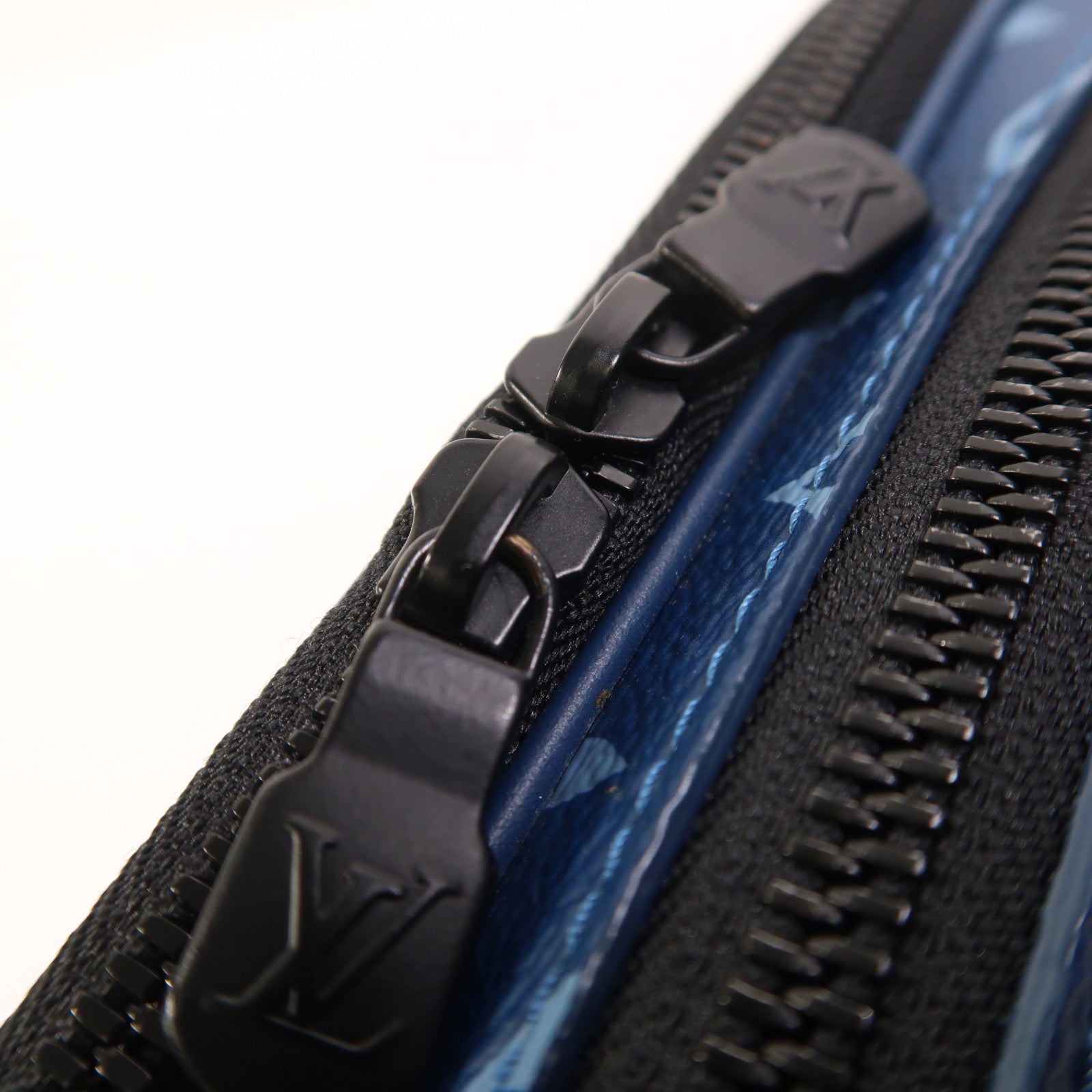 LOUIS VUITTON Monogram Nano Alpha肩背袋