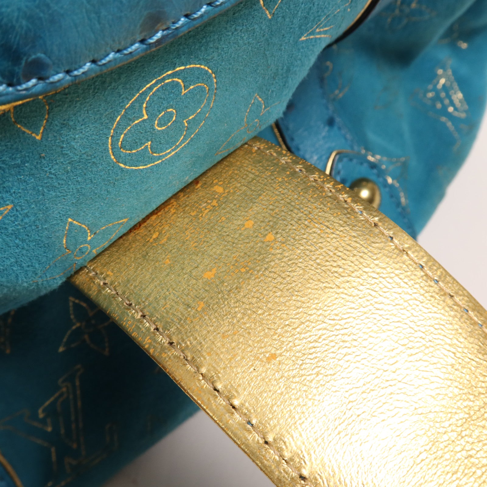 LOUIS VUITTON 鴕鳥皮革Theda GM金扣肩背袋
