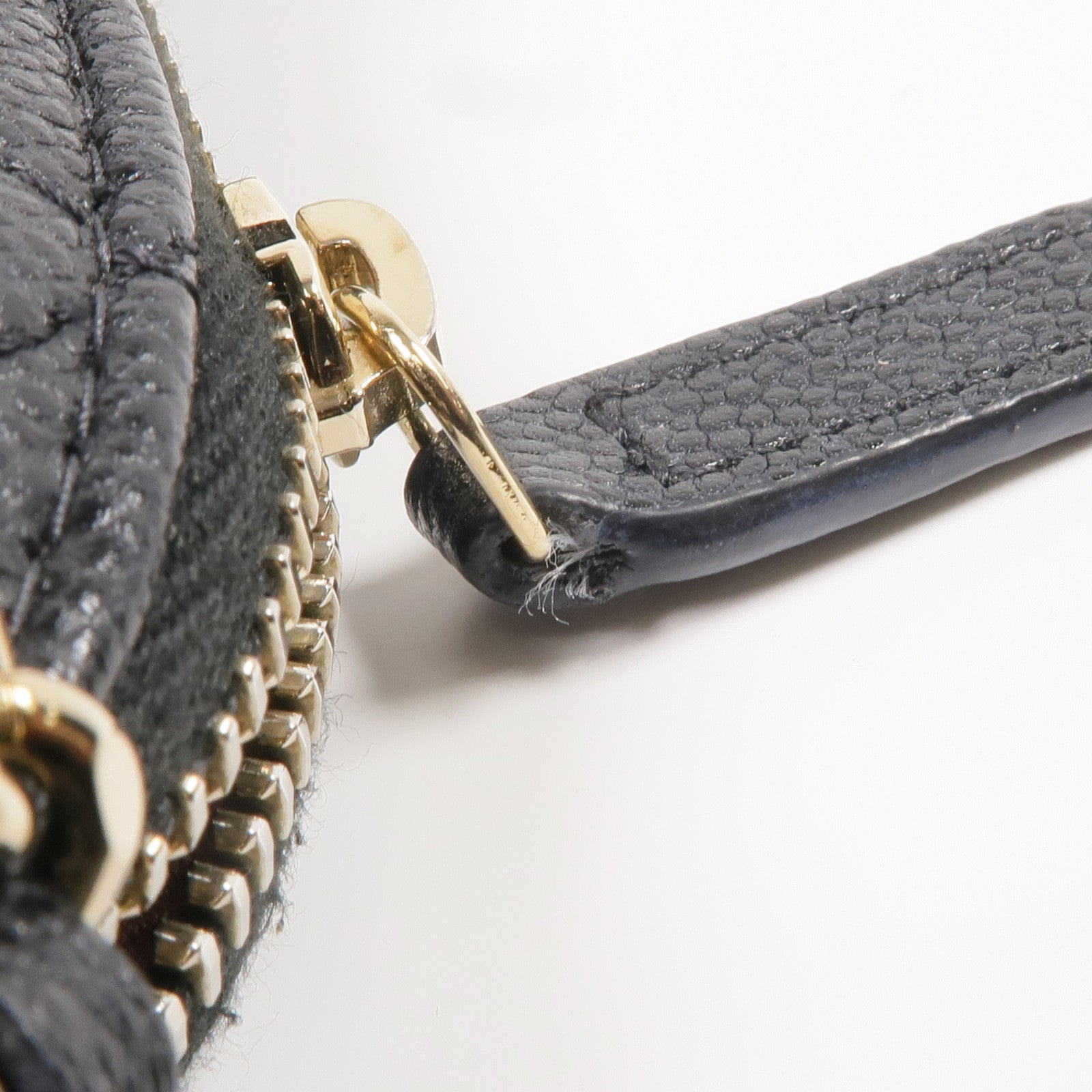 CHANEL 牛皮皮革Chain Shoulder Bag金扣鏈帶肩背袋