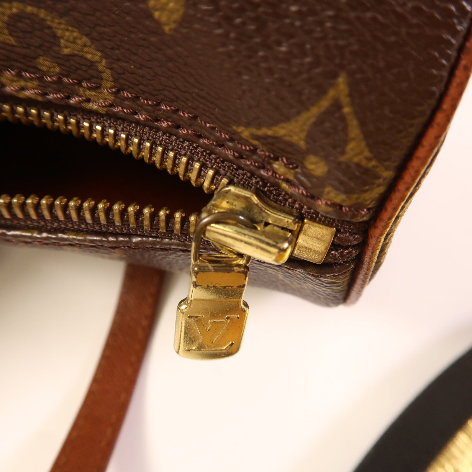 LOUIS VUITTON Monogram Papillon PM金扣手挽袋