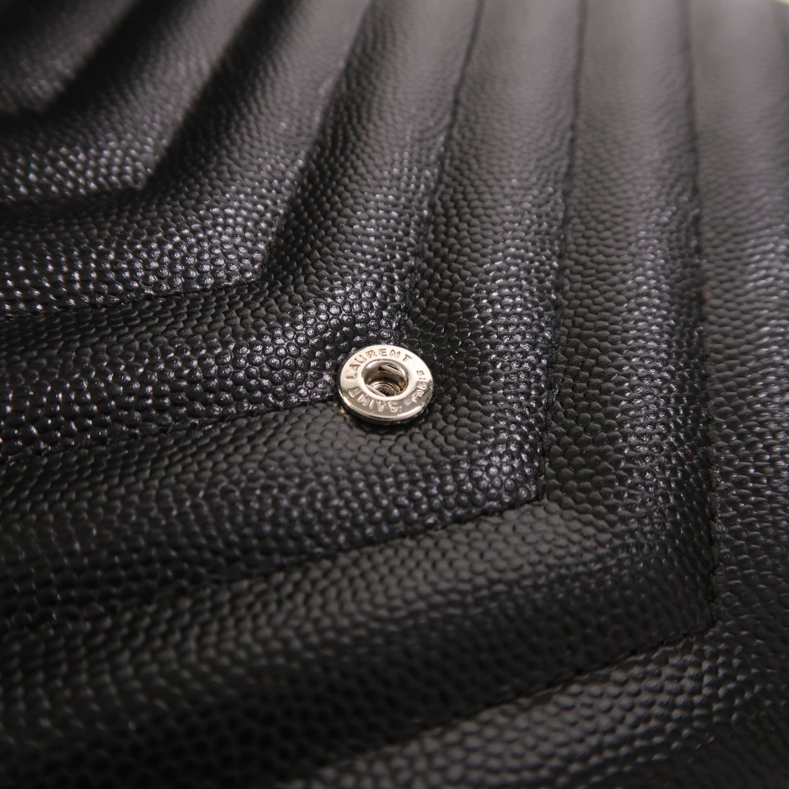 SAINT LAURENT 牛皮皮革Pouch銀扣手拿包
