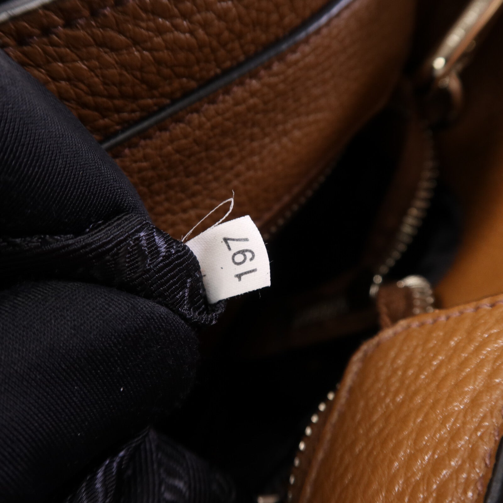 PRADA 牛皮皮革2 Way Shoulder Bag銀扣手挽肩背兩用袋