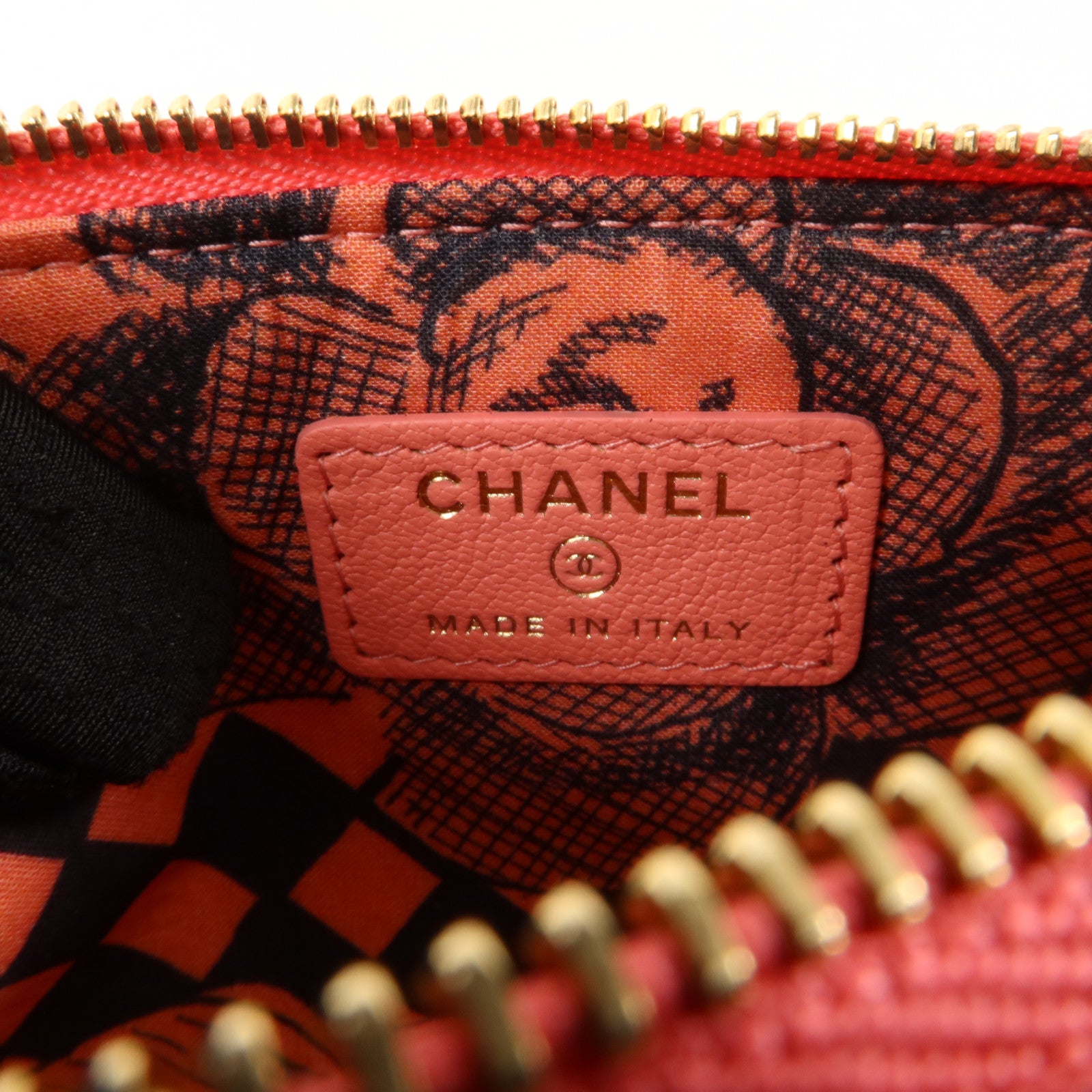 CHANEL 牛皮皮革Mini Pouch小袋