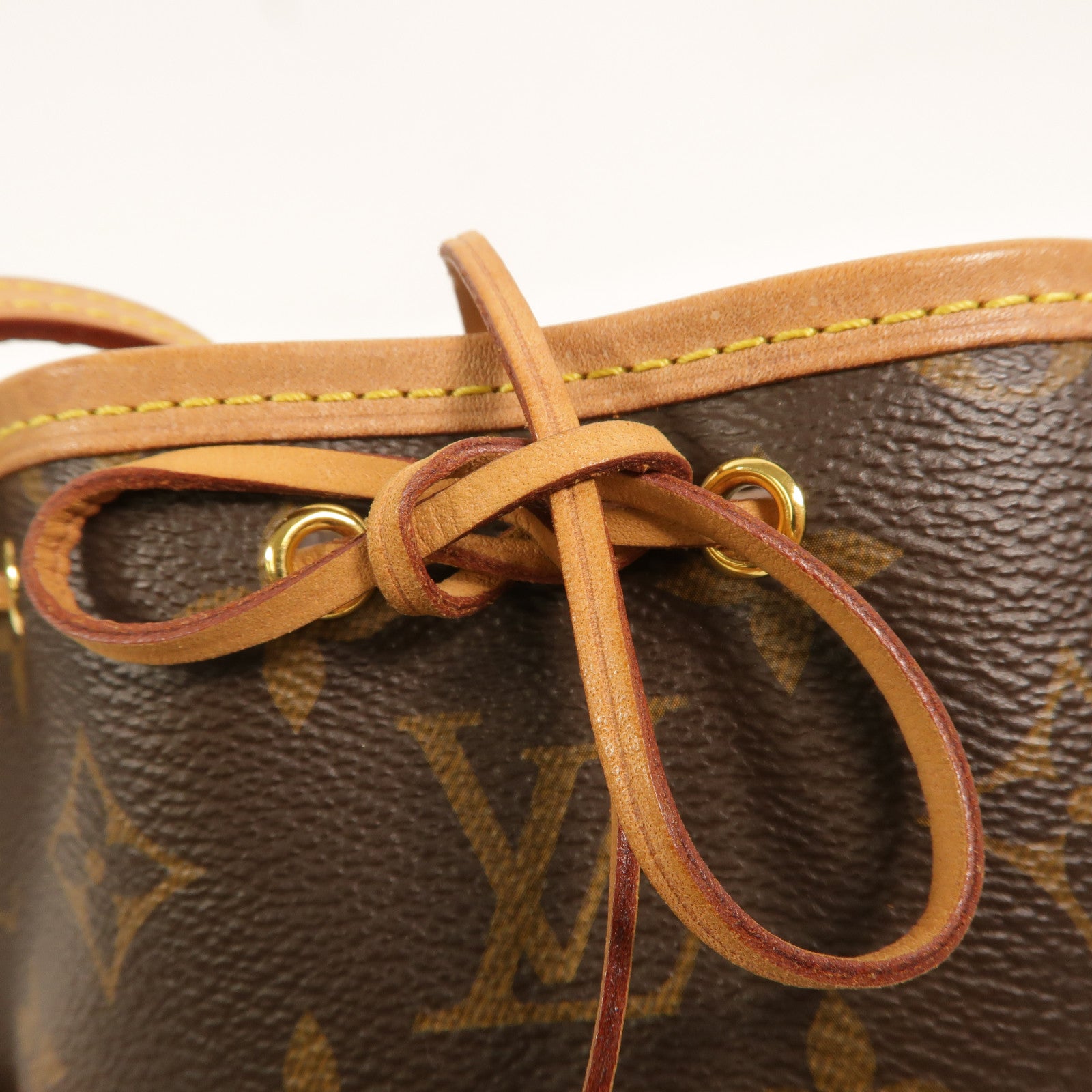 LOUIS VUITTON Monogram Nano Noe肩背袋