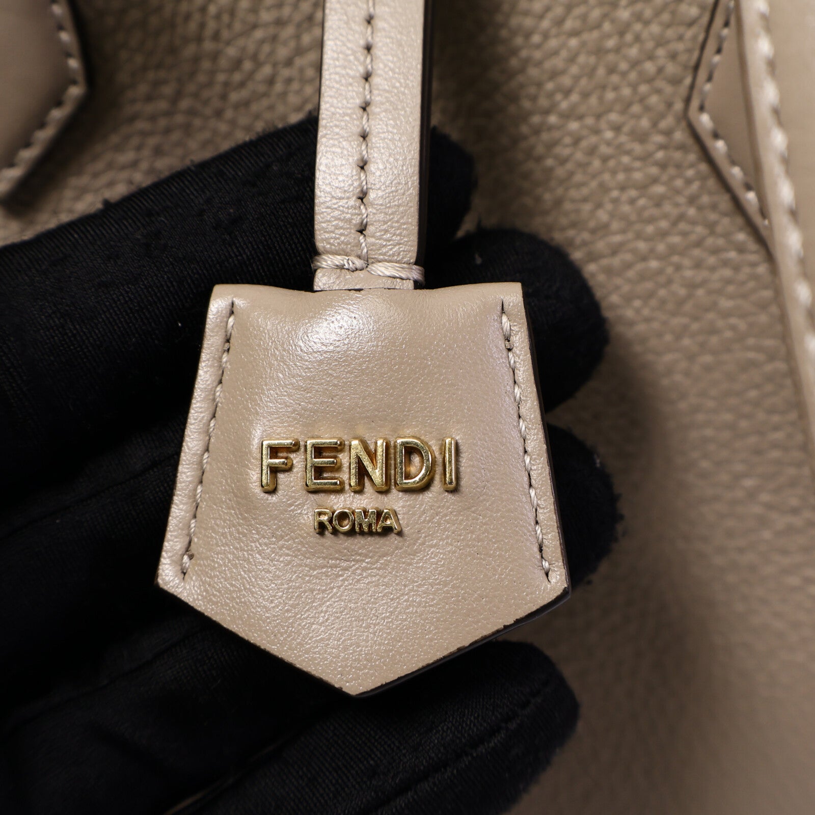 FENDI 牛皮皮革Origami Mini肩背袋