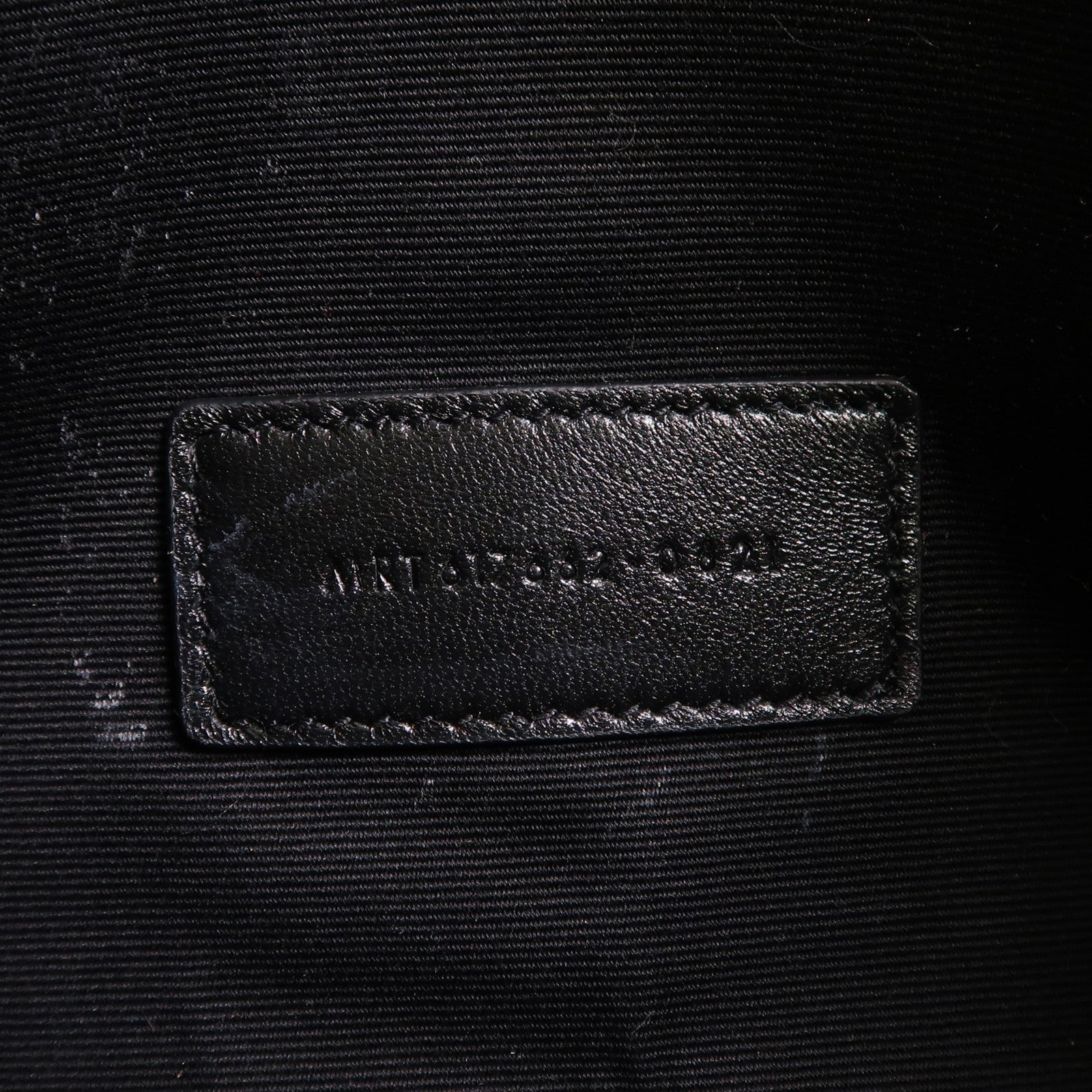 SAINT LAURENT 牛皮皮革Pouch銀扣手拿包