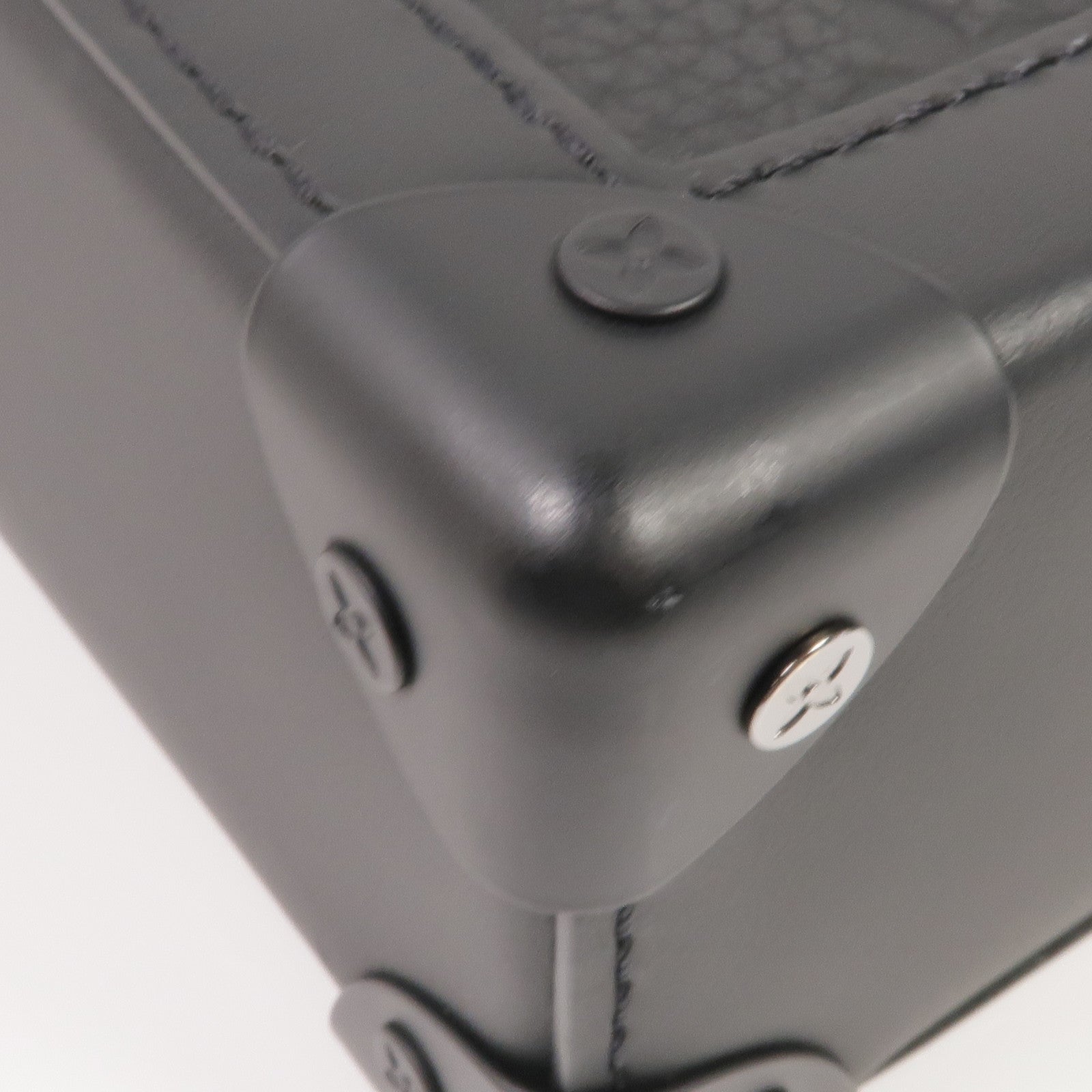 LOUIS VUITTON Monogram Taurillon Vertical Trunk肩背袋