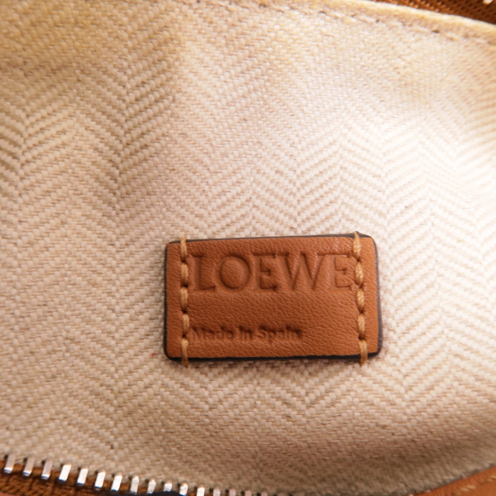 LOEWE 牛皮皮革Mini Puzzle手挽肩背兩用袋
