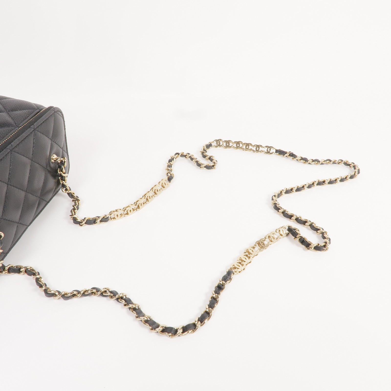 CHANEL 牛皮皮革Vanity Case金扣鏈帶肩背袋