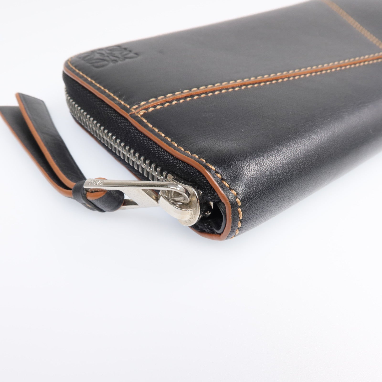 LOEWE 牛皮皮革Long Wallet銀扣長錢包