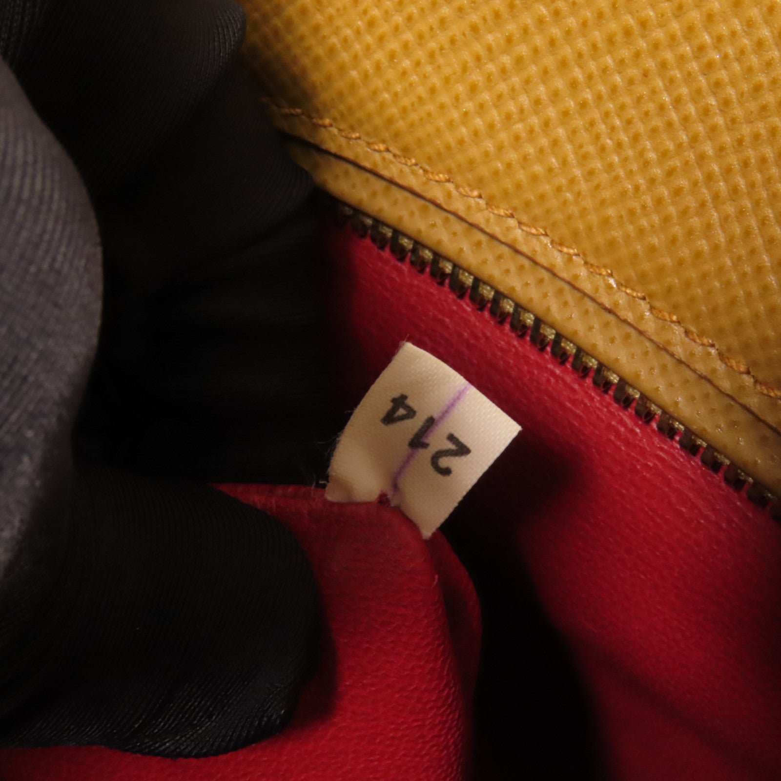 PRADA Saffiano皮革2Way Shoulder金扣手挽肩背兩用袋