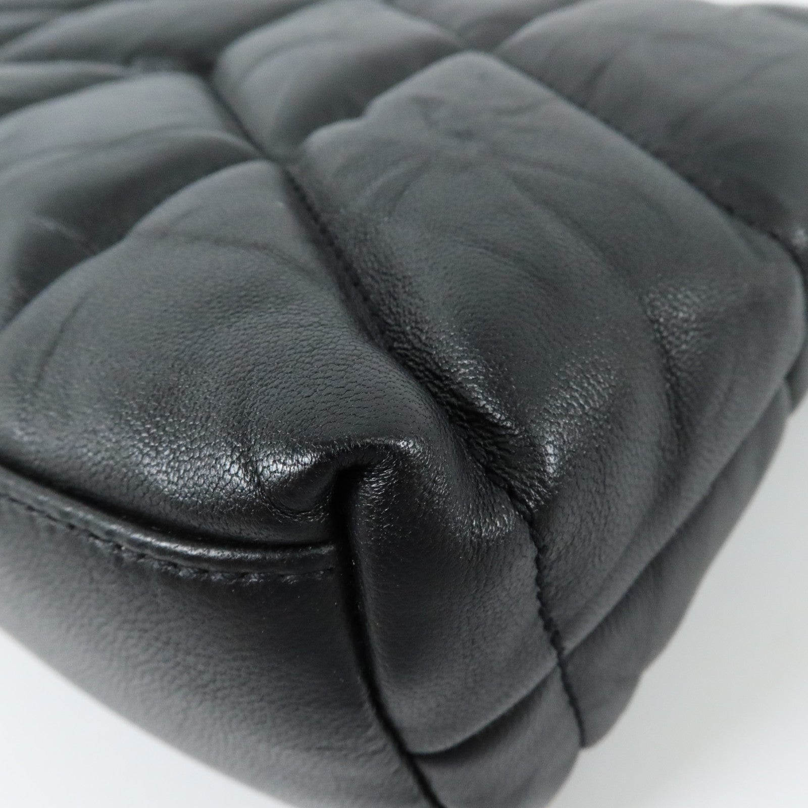 SAINT LAURENT 羊皮皮革Puffer Toy銀扣鏈帶肩背袋