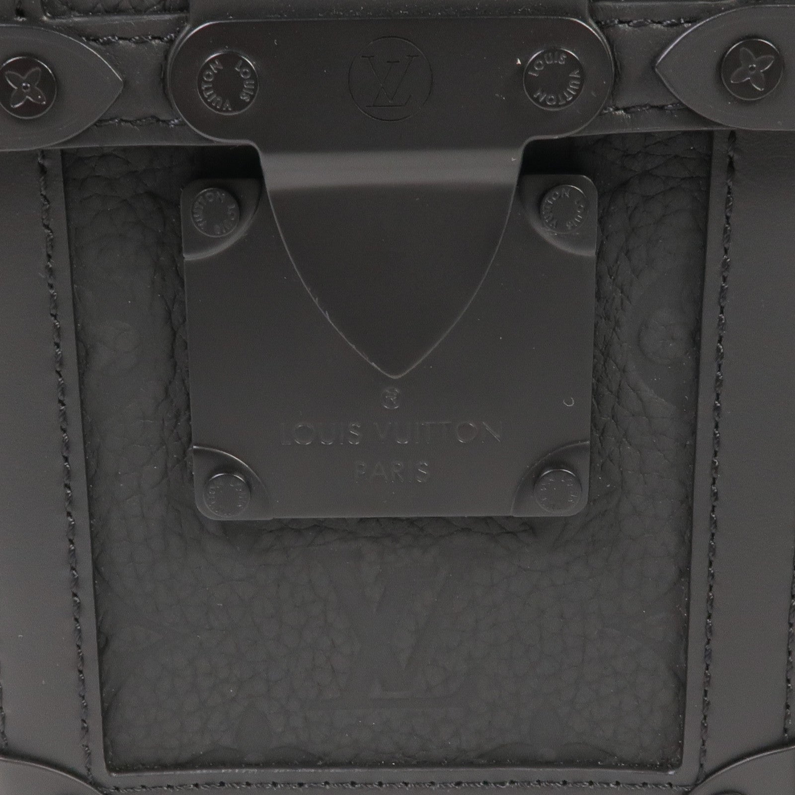 LOUIS VUITTON Monogram Taurillon Vertical Trunk肩背袋