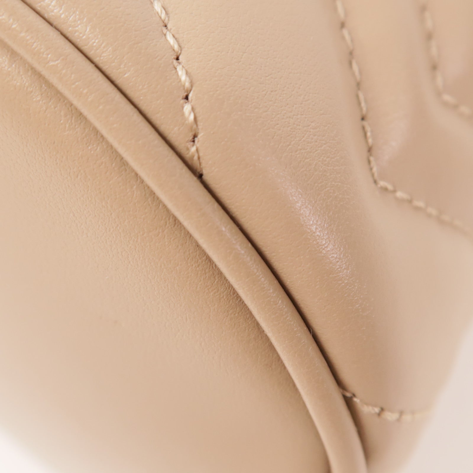 GUCCI 【激減優惠】牛皮皮革GG Marmont Bucket金扣鏈帶肩背袋