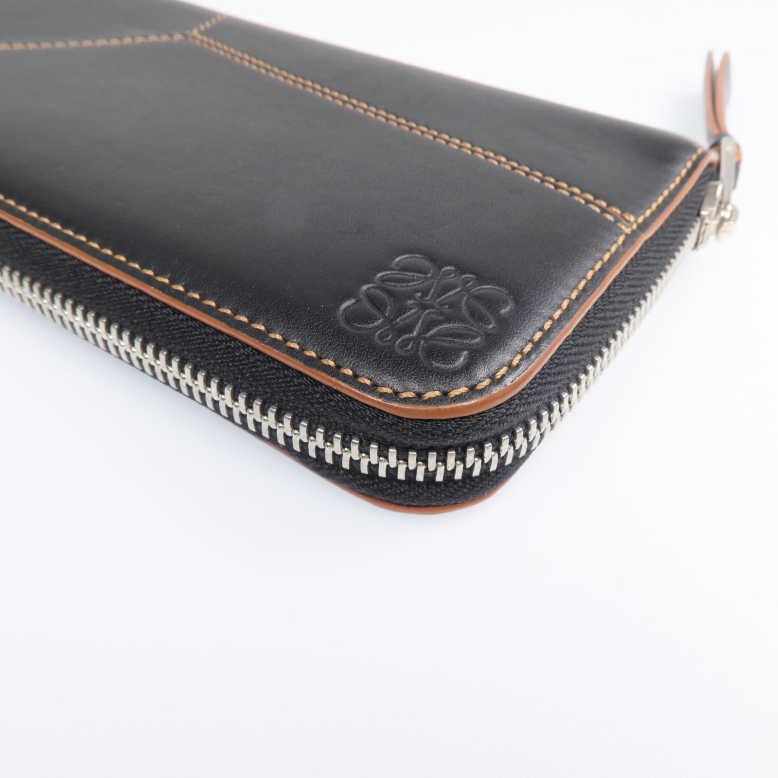 LOEWE 牛皮皮革Long Wallet銀扣長錢包
