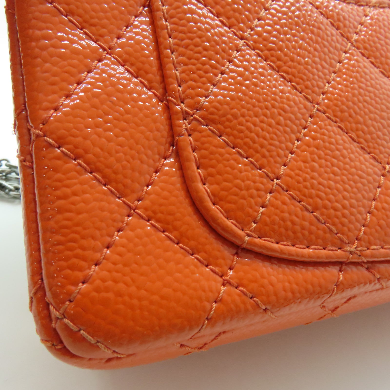 CHANEL 菱格漆皮皮革2.55 Chain Shoulder Bag银扣链带肩背袋橙色